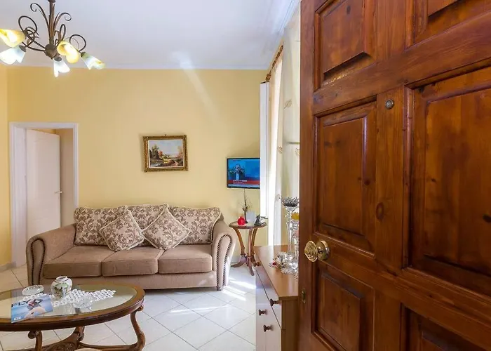 Ria\'S Apartment In Corfu Town