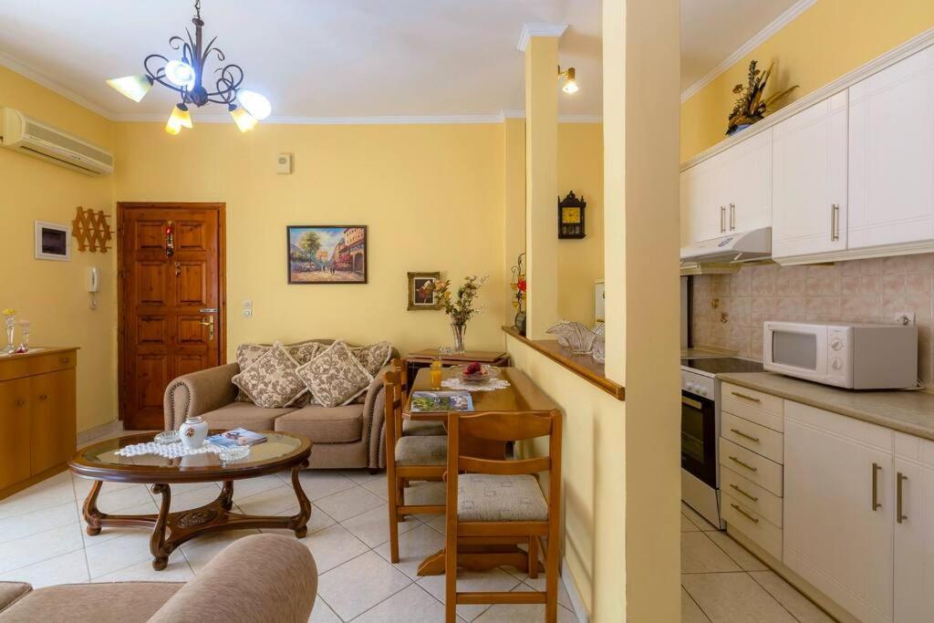 Ria's In Corfu Town Appartement